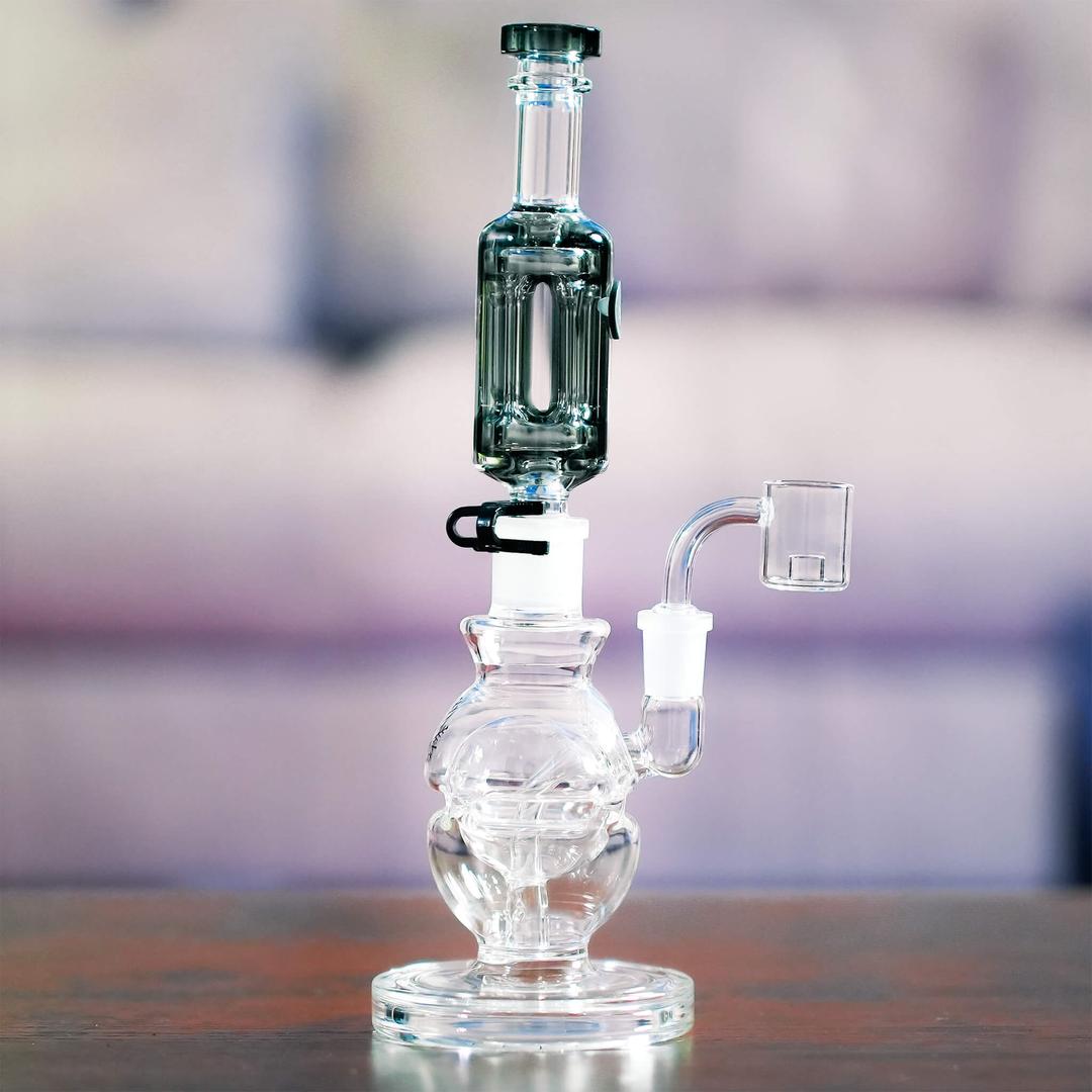 Freeze Pipe Mini Dab Rig displayed in use, glycerin coil frozen for cool vapor and reduced harshness.